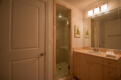 Sea Breeze 402 Deluxe - Two Bedroom Apartment image 18