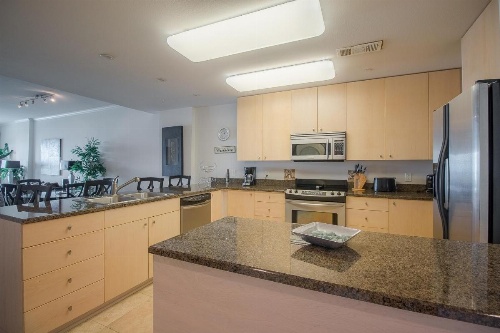 Sea Breeze 402 Deluxe - Two Bedroom Apartment image 8